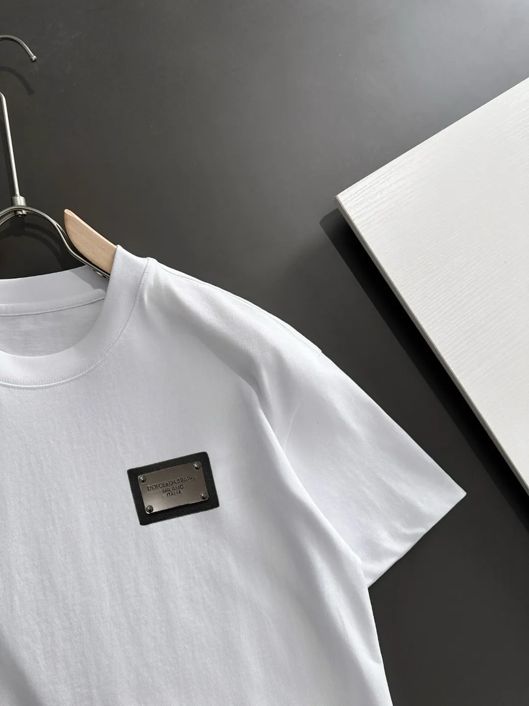 ，DG Same Style T ！ Logo ！ ！ Breathable ， 。Premium ， ！ Same Style！ ：Black White Size：S-xx L
